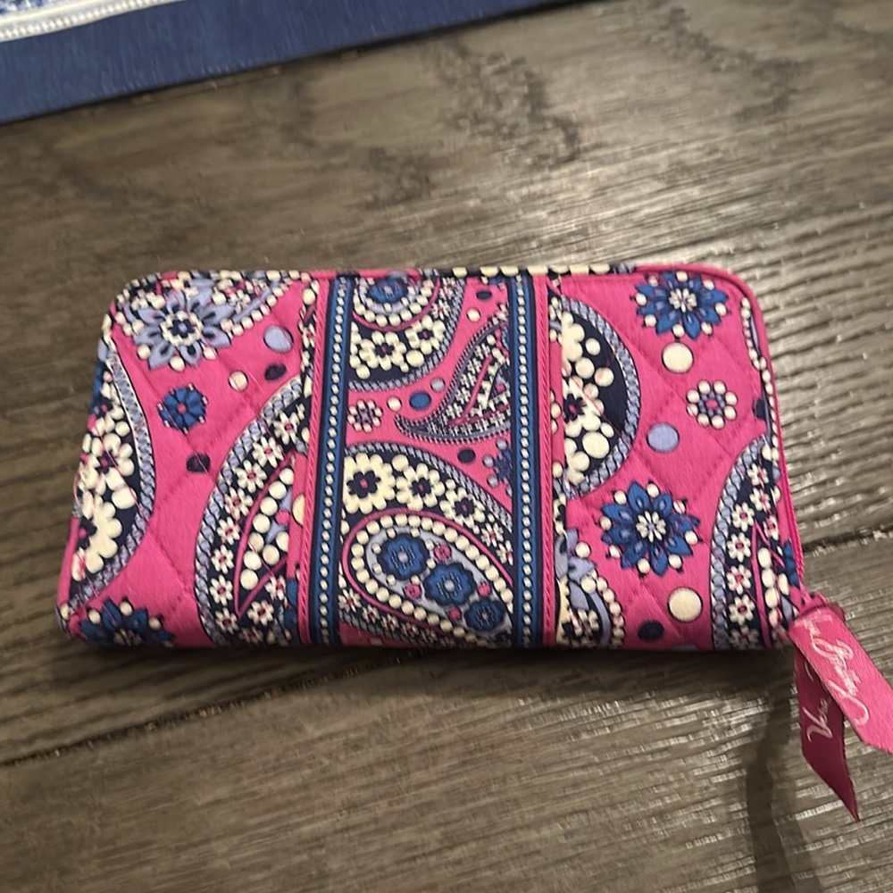 Vera Bradley Pink and Blue Paisley Wristlet - Picture 2 of 7